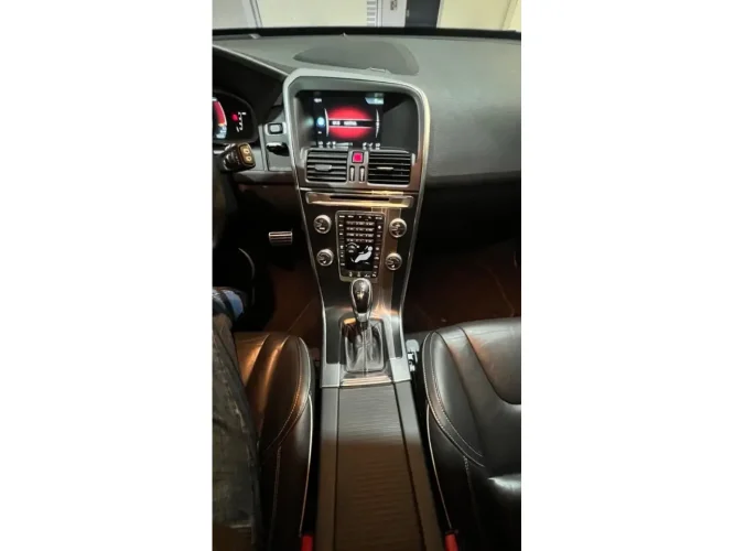 VOLVO XC60 2.0 4P T6 R DESIGN TURBO AUTOMTICO, Foto 14