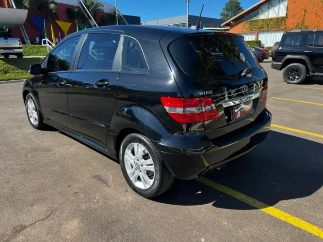 MERCEDES-BENZ B 180 1.7 4P FAMILY PLUS AUTOM�TICO, Foto 9