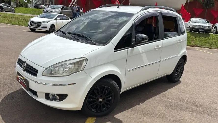 FIAT Idea 1.6 16V 4P FLEX ESSENCE DUALOGIC AUTOMATIZADO, Foto 2
