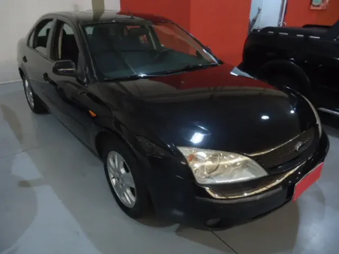 FORD Mondeo 2.0 16V 4P GHIA AUTOMTICO, Foto 2