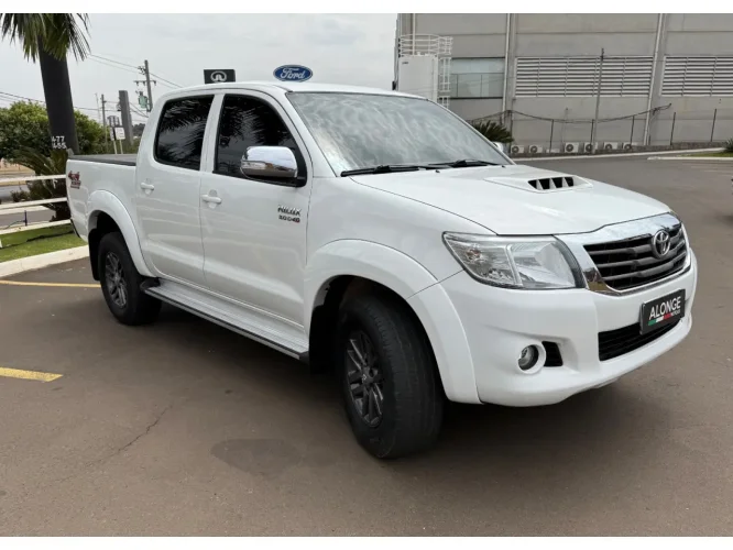 TOYOTA Hilux Caminhonete 3.0 4P 4X4 SRV TURBO DIESEL TOP CABINE DUPLA AUTOMTICO, Foto 2