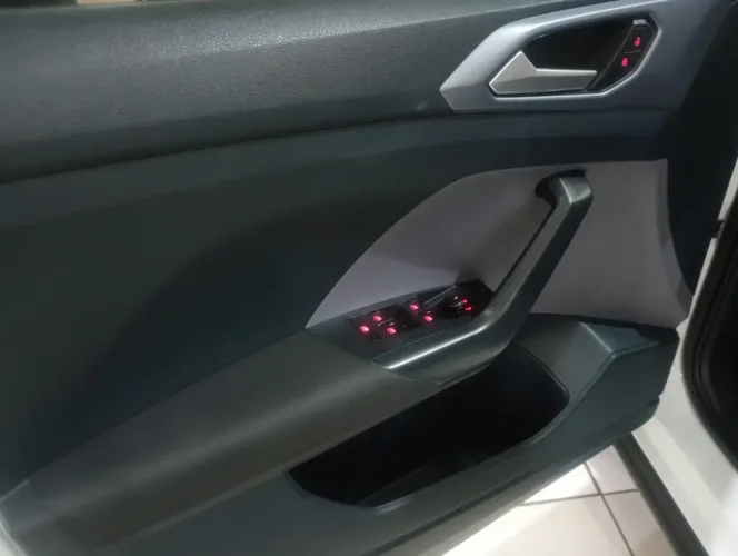 VOLKSWAGEN T-Cross 1.0 4P 200 TSI FLEX AUTOM�TICO, Foto 7