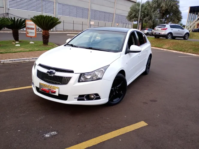 CHEVROLET Cruze Hatch 1.8 16V 4P LT SPORT6 FLEX, Foto 4