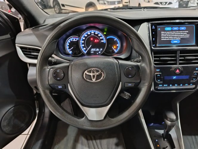 TOYOTA Yaris Hatch 1.5 16V 4P FLEX XL PLUS CONNECT MULTIDRIVE AUTOM�TICO CVT, Foto 10