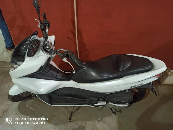 HONDA PCX 150 SPORT, Foto 4