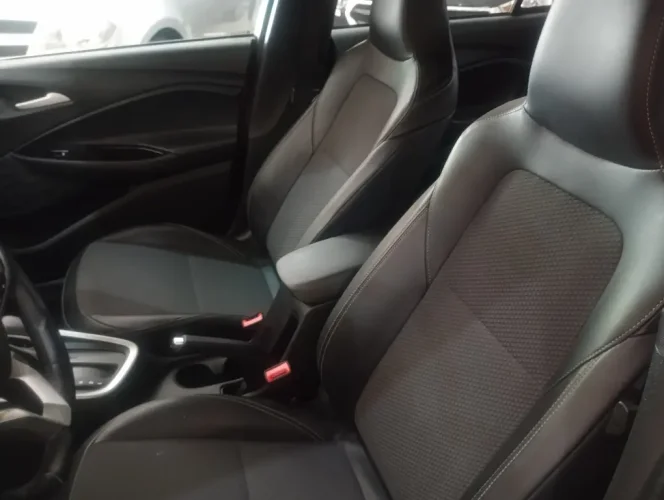 CHEVROLET Onix Sedan 1.0 12V 4P FLEX LTZ PLUS TURBO AUTOM�TICO, Foto 8