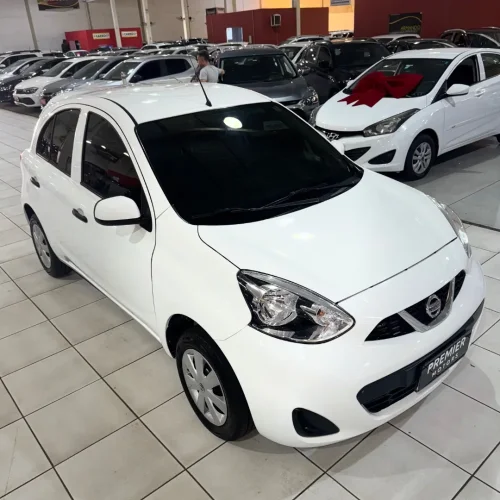 NISSAN March 1.0 12V 4P S FLEX, Foto 2