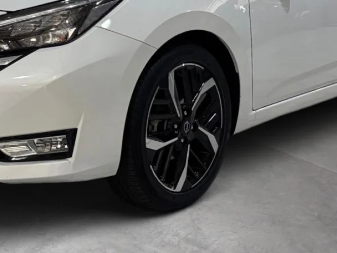 NISSAN Versa Sedan 1.6 16V 4P FLEX EXCLUSIVE XTRONIC AUTOM�TICO CVT, Foto 3