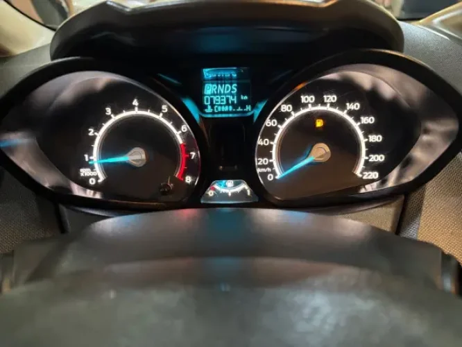 FORD Fiesta Hatch 1.6 4P SE PLUS FLEX AUTOM�TICO, Foto 15