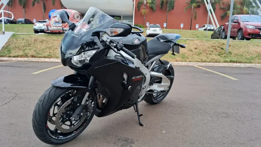 HONDA CBR 1000 RR FIRE BLADE, Foto 1