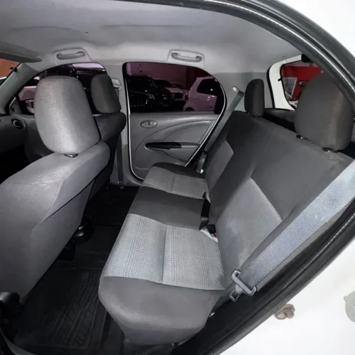 TOYOTA Etios Hatch 1.3 16V 4P FLEX XS, Foto 8