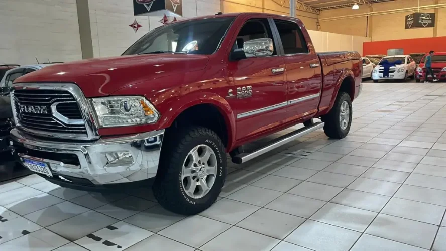 RAM 2500 6.7 I6 24V SLT CABINE DUPLA TURBO DIESEL LARAMIE 4X4 AUTOMTICO, Foto 1