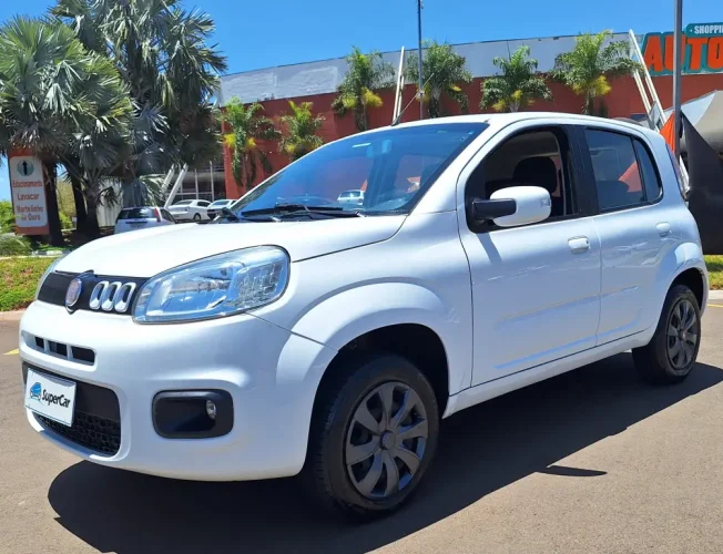 FIAT Uno 1.4 4P FLEX EVOLUTION, Foto 1