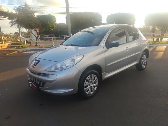 PEUGEOT 207 Hatch 1.4 4P XR FLEX, Foto 1