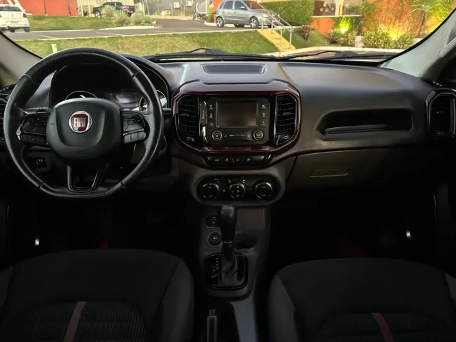 FIAT Toro 1.8 16V 4P FLEX FREEDOM ROAD AUTOMTICO, Foto 8