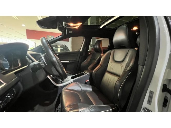 VOLVO XC60 2.0 4P T6 R DESIGN TURBO AUTOM�TICO, Foto 11