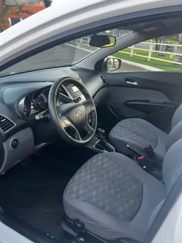 HYUNDAI HB 20 Sedan 1.6 16V 4P FLEX COMFORT AUTOM�TICO, Foto 8