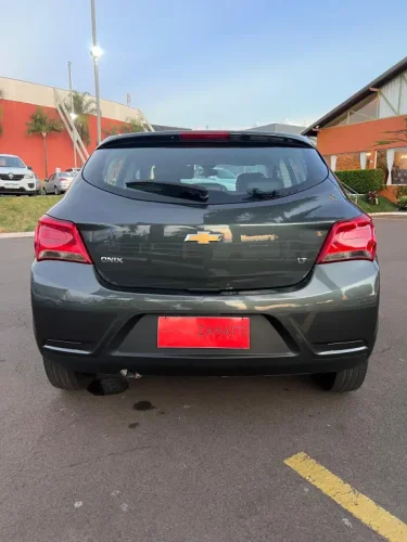CHEVROLET Onix Hatch 1.0 4P FLEX LT, Foto 7