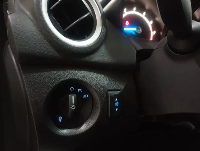 FORD Fiesta Sedan 1.6 16V 4P FLEX SE FLEX POWERSHIFT AUTOM�TICO, Foto 7