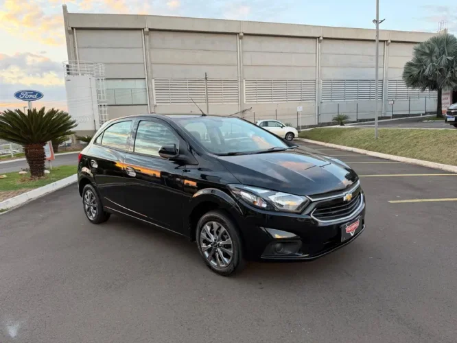 CHEVROLET Onix Hatch 1.0 4P FLEX LT, Foto 1