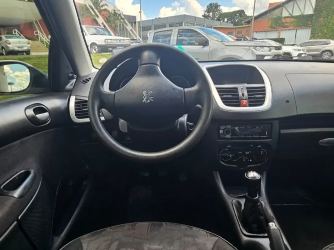 PEUGEOT 207 Sedan 1.4 4P PASSION XR FLEX, Foto 7