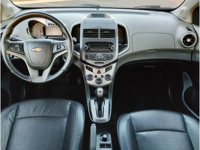 CHEVROLET Sonic Sedan 1.6 16V 4P LTZ FLEX AUTOM�TICO, Foto 9