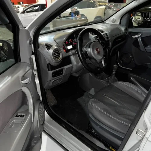 FIAT Grand Siena 1.6 16V 4P ESSENCE FLEX, Foto 8