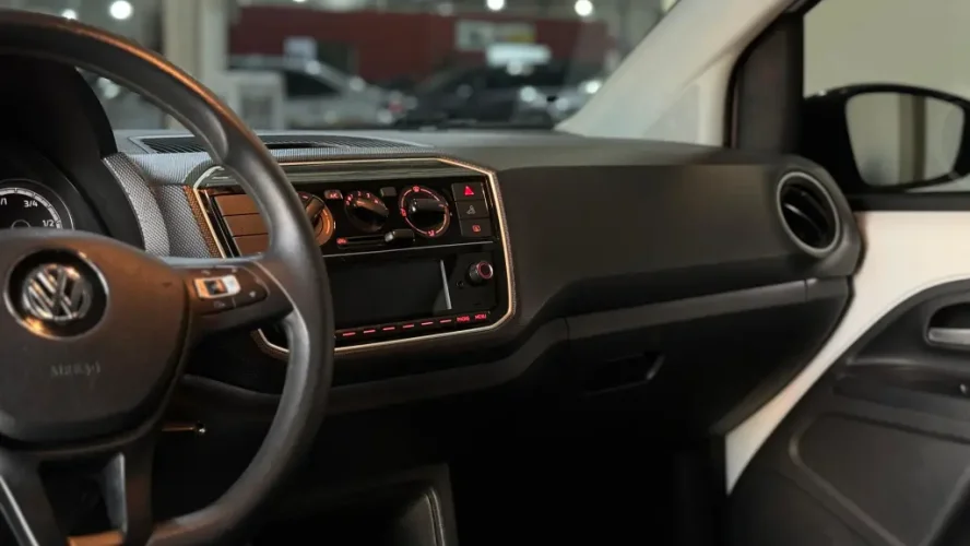 VOLKSWAGEN UP 1.0 4P FLEX 170 TSI XTREME, Foto 3