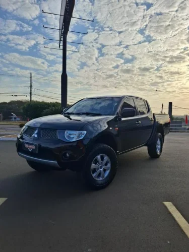 MITSUBISHI L 200 Triton 3.2 16V XB 4X4 CABINE DUPLA TURBO DIESEL INTERCOOLER, Foto 2