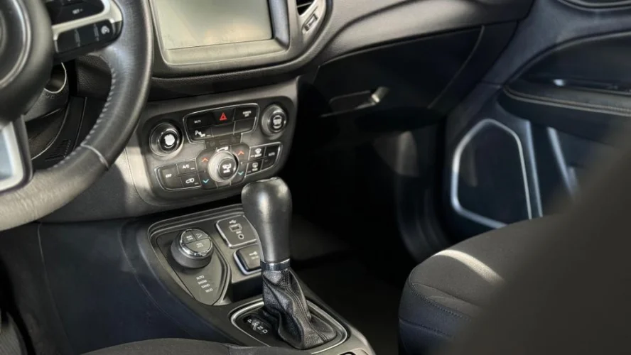 JEEP Compass 2.0 16V 4P LONGITUDE TURBO DIESEL 4X4 AUTOM�TICO, Foto 20