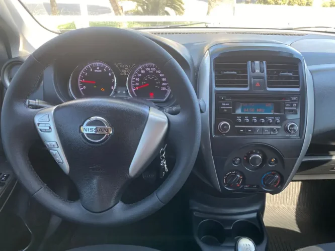 NISSAN Versa Sedan 1.6 16V 4P FLEX SL, Foto 5