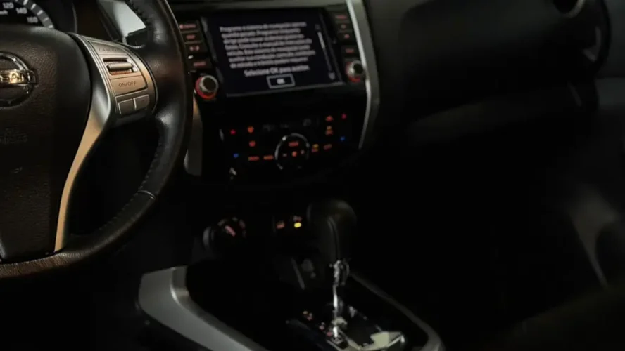 NISSAN Frontier 2.3 16V XE 4X4 CABINE DUPLA BI-TURBO DIESEL AUTOM�TICO, Foto 14