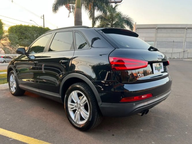 AUDI Q3 2.0 4P TFSI AMBIENTE QUATTRO S-TRONIC AUTOM�TICO, Foto 5
