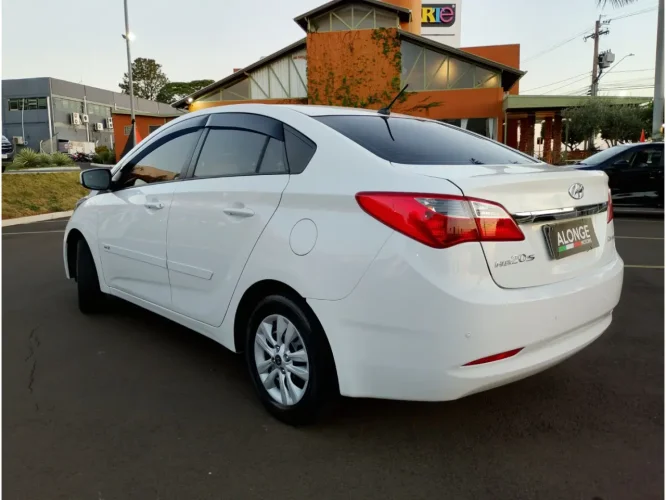 HYUNDAI HB 20 Sedan 1.6 16V 4P FLEX COMFORT PLUS, Foto 3