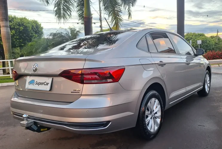 VOLKSWAGEN Virtus 1.6 4P MSI FLEX AUTOM�TICO, Foto 4