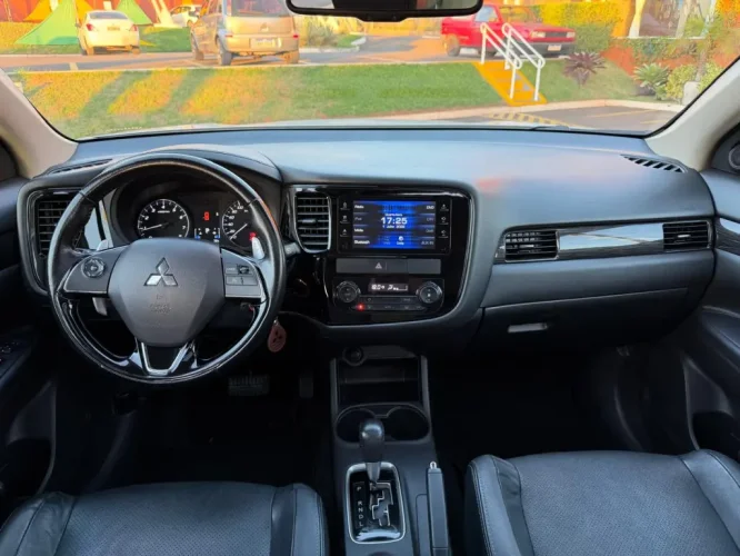 MITSUBISHI Outlander 2.0 16V 4P AUTOM�TICO, Foto 8