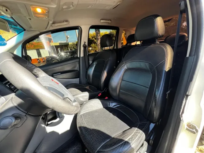 FIAT Idea 1.6 16V 4P FLEX ESSENCE DUALOGIC AUTOMATIZADO, Foto 7