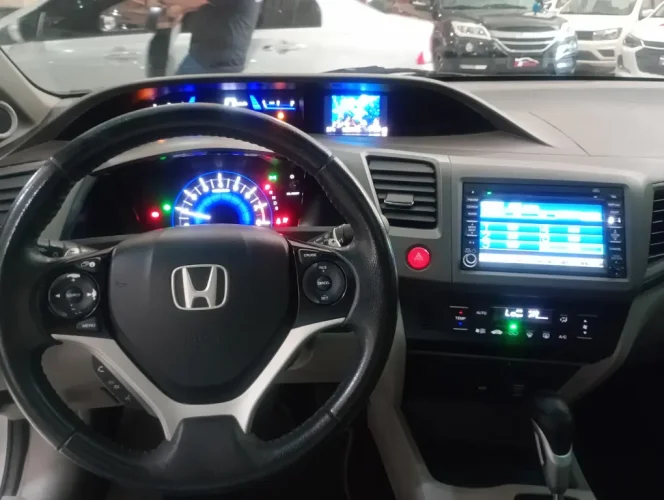 HONDA Civic 1.8 16V 4P FLEX EXS AUTOM�TICO, Foto 11
