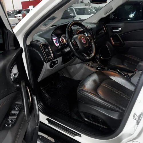 FIAT Toro 2.4 16V 4P MULTIAIR FLEX VOLCANO AUTOM�TICO, Foto 8