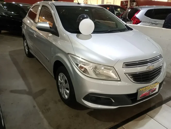 CHEVROLET Onix Hatch 1.0 4P FLEX LT, Foto 1