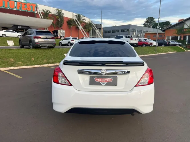 NISSAN Versa Sedan 1.6 16V 4P UNIQUE FLEX XTRONIC AUTOM�TICO CVT, Foto 7