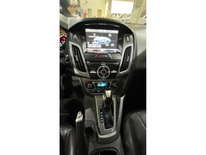 FORD Focus Sedan 2.0 16V 4P FLEX TITANIUM PLUS POWERSHIFT AUTOMTICO, Foto 9