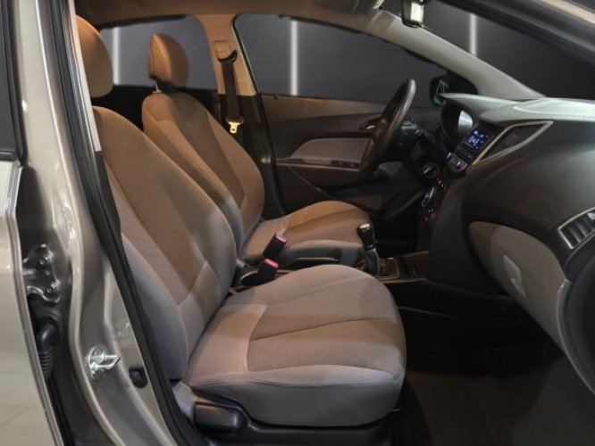 HYUNDAI HB 20 Sedan 1.0 12V 4P FLEX COMFORT PLUS, Foto 9
