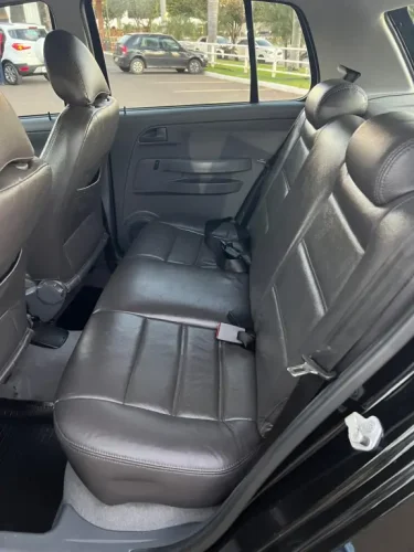 VOLKSWAGEN Fox 1.6 4P PLUS FLEX, Foto 9