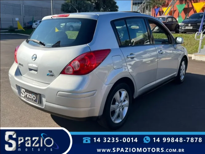 NISSAN Tiida Hatch 1.8 16V 4P SL FLEX AUTOM�TICO, Foto 6