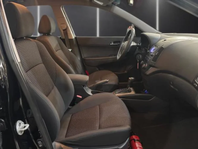 HYUNDAI I30 2.0 16V 4P AUTOM�TICO, Foto 9