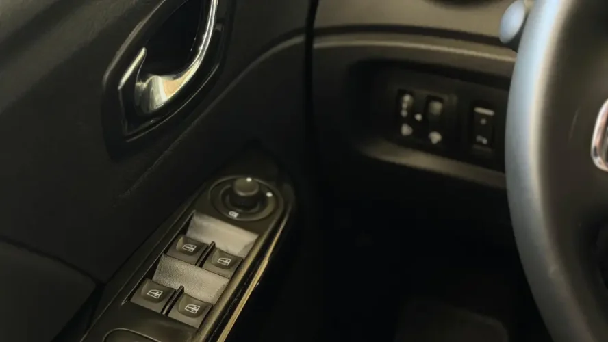 RENAULT Captur 1.6 16V 4P FLEX SCE INTENSE X-TRONIC CVT, Foto 10