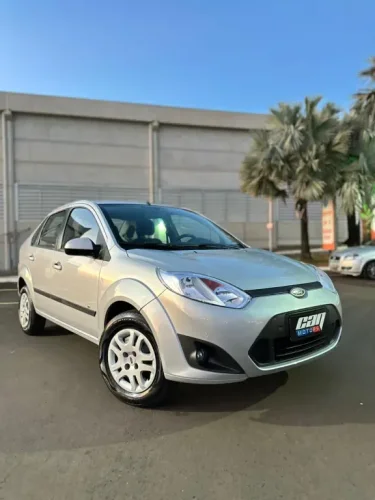 FORD Fiesta Sedan 1.6 4P FLEX, Foto 1