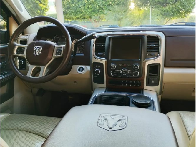 RAM 2500 6.7 I6 24V SLT CABINE DUPLA TURBO DIESEL LARAMIE 4X4 AUTOM�TICO, Foto 10