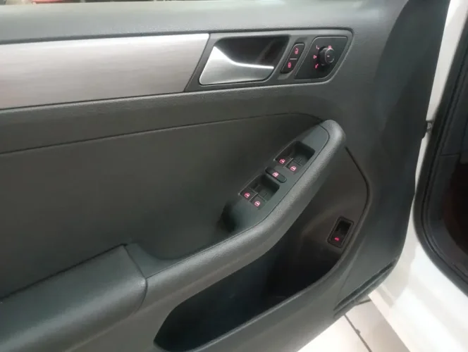 VOLKSWAGEN Jetta 1.4 16V 4P TSI COMFORTLINE AUTOM�TICO, Foto 5